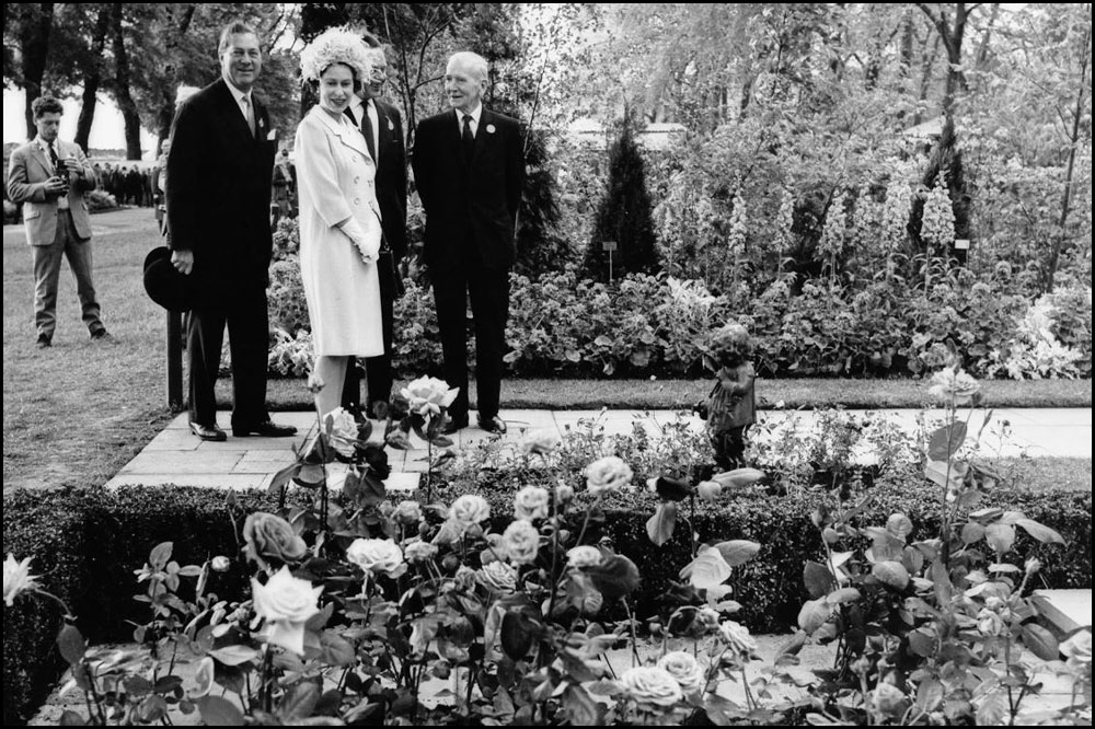 God Save our Queen.