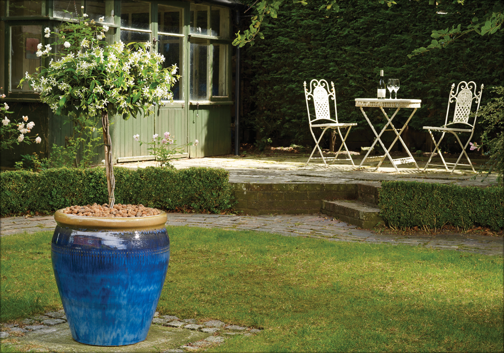 J Chamberlain & Co Balmoral Blue Jar